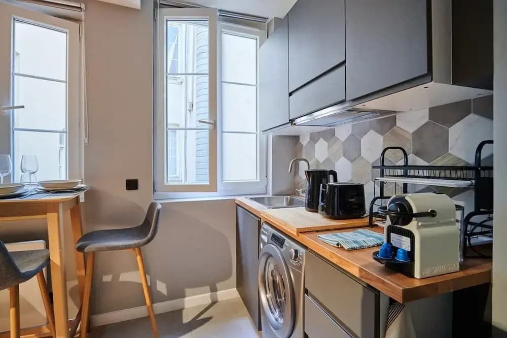 Very Charming Apartement Louvre Palais Royal - Photo 4