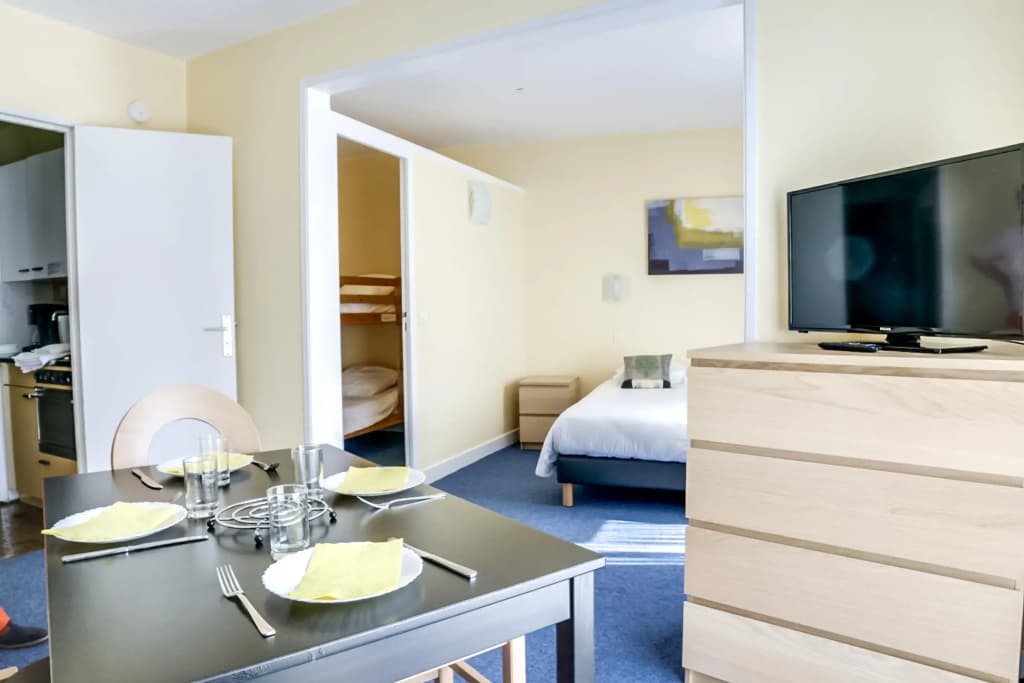 Brit Hotel Le Parc Vichy - Photo 5