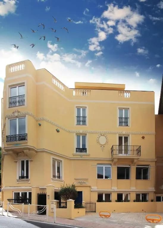 CHARMANT STUDIO RENOVÉ 150m DE MONACO - Photo 1