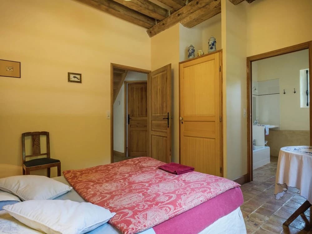 Historic Home Saint-aignan by Lake - Photo 4