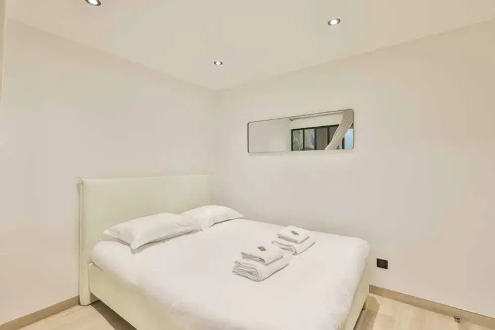 Newly Renovated Appartement Canal de L'ourq - Photo 2