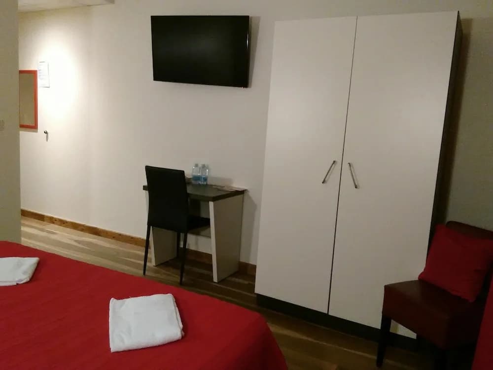 Hôtel Le Provençal - Photo 2