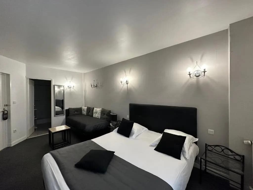 Hôtel Saint Yves - Photo 2