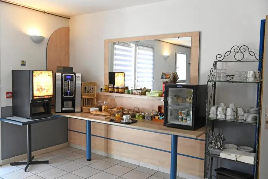 Brit Hotel Clermont-lʼHerault - Photo 2