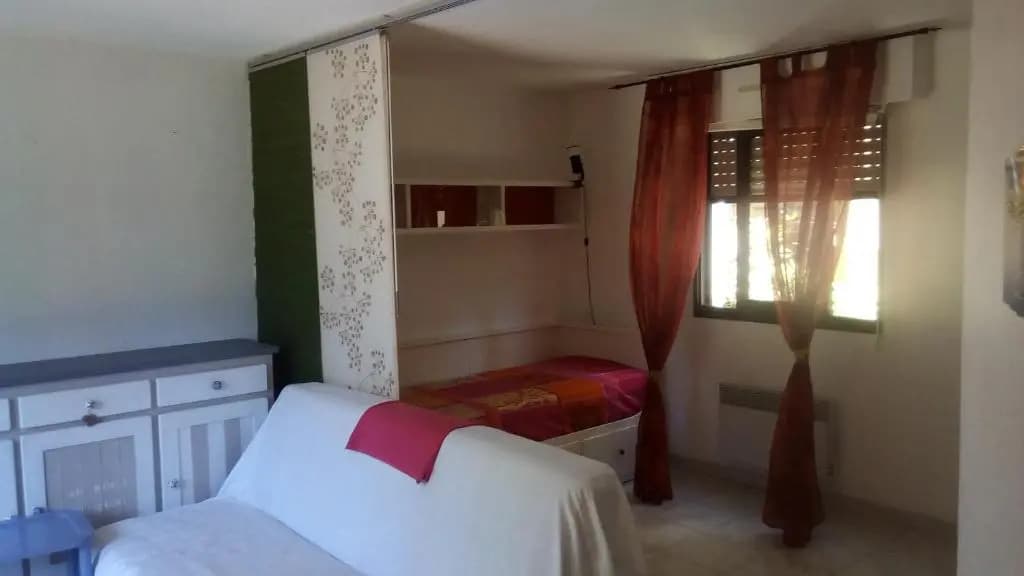 Studio de 27 m² + 70 m² de jardin à 100 m des plages - Photo 1