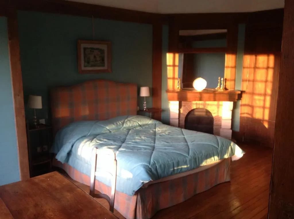 Chambres d'Hôtes Le Manoir de Beaumarchais - Photo 2