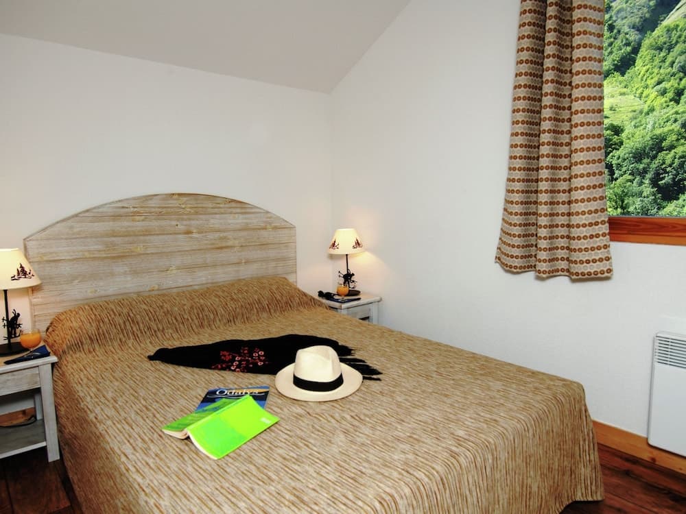 Chalet Living in the Alps - Photo 4
