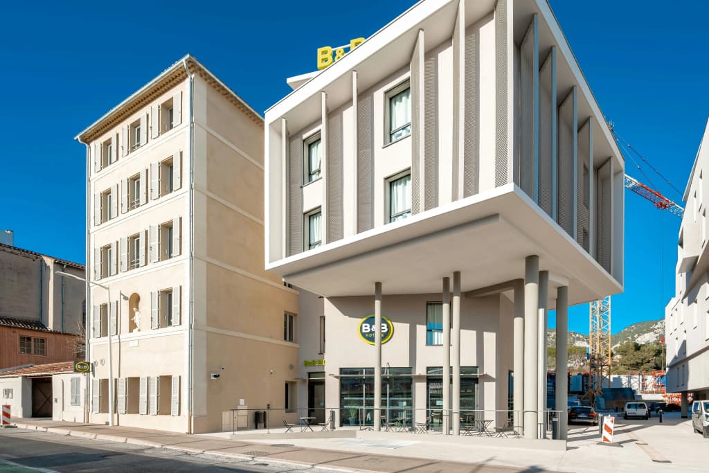 B&B HOTEL Toulon Centre Gare - Photo 1