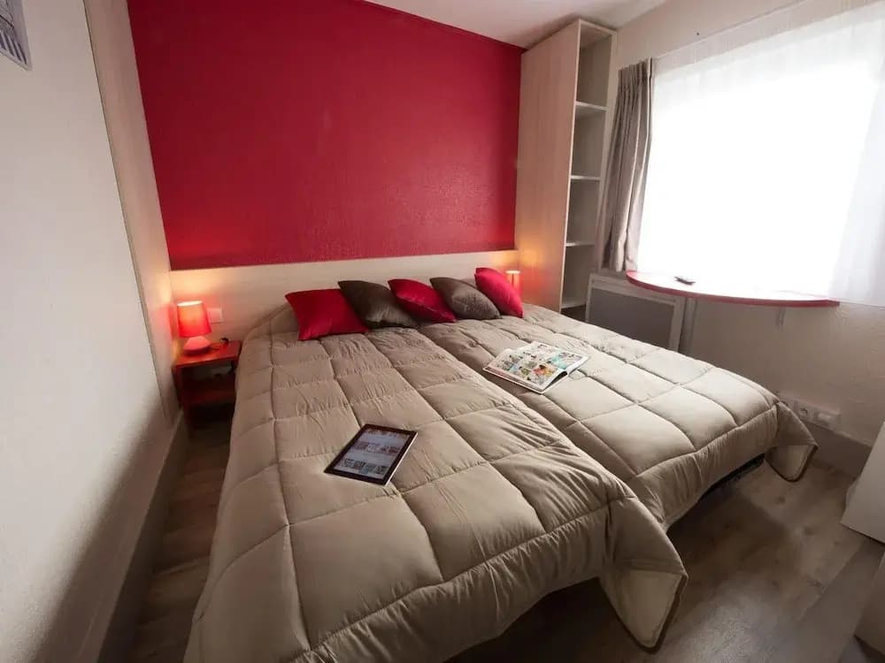 Bayside Apartment in Bleriot-plage - Miniature 6