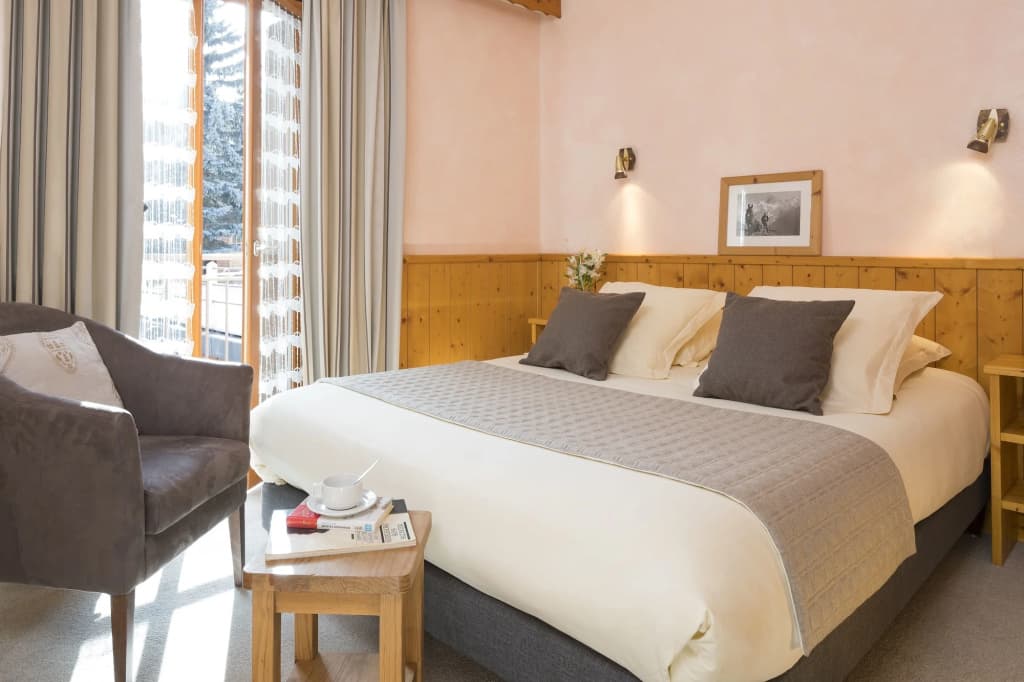 Hôtel du Crêt Rond - Logis - Photo 4