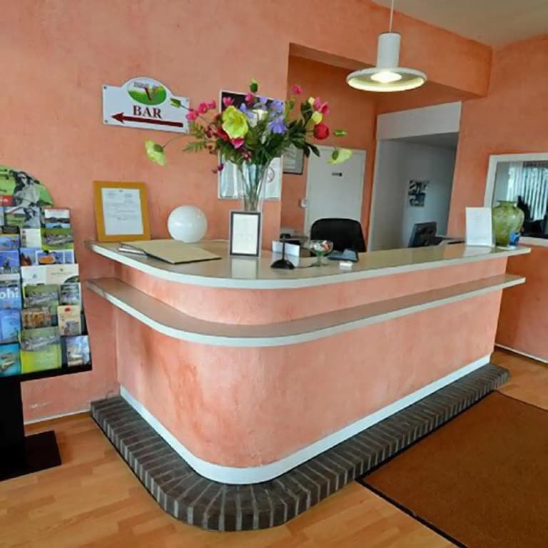 Hôtel Val Vert - Photo 2