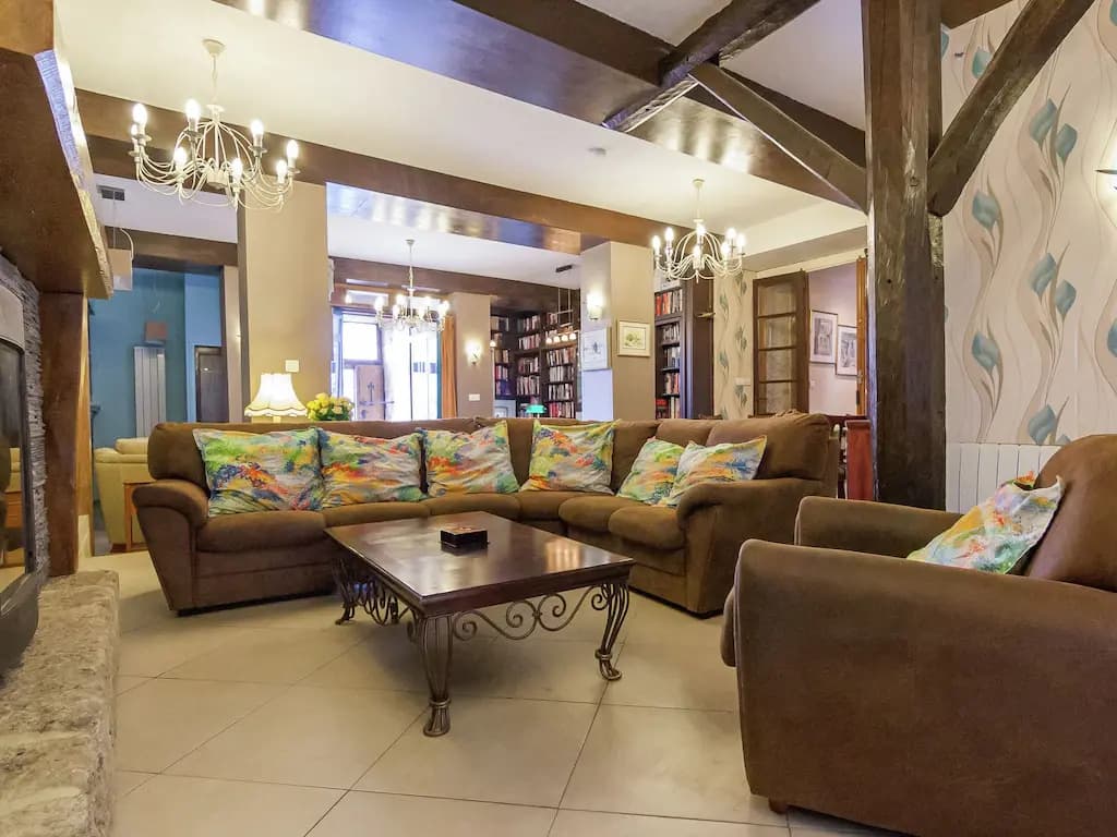 Elegant Holiday Home in Coubjours with Private Garden - Miniature 8