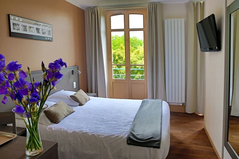 Hotel Restaurant La Verrerie - Photo 5