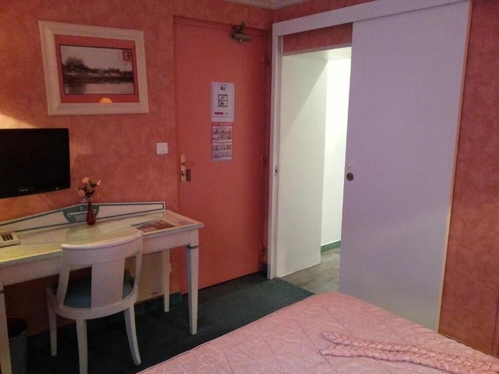 Hotel de la Tour - Photo 5