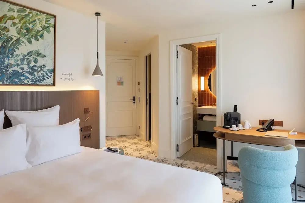 Hotel Le Chateau Rose - Photo 4