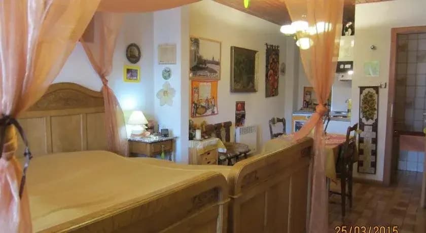 Tilly's B&B and apartment house - Photo 2
