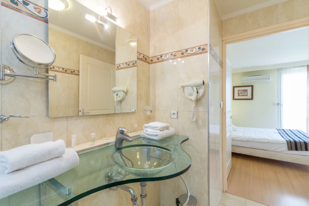 Adonis Grand Geneve Residence Excellior - Miniature 8