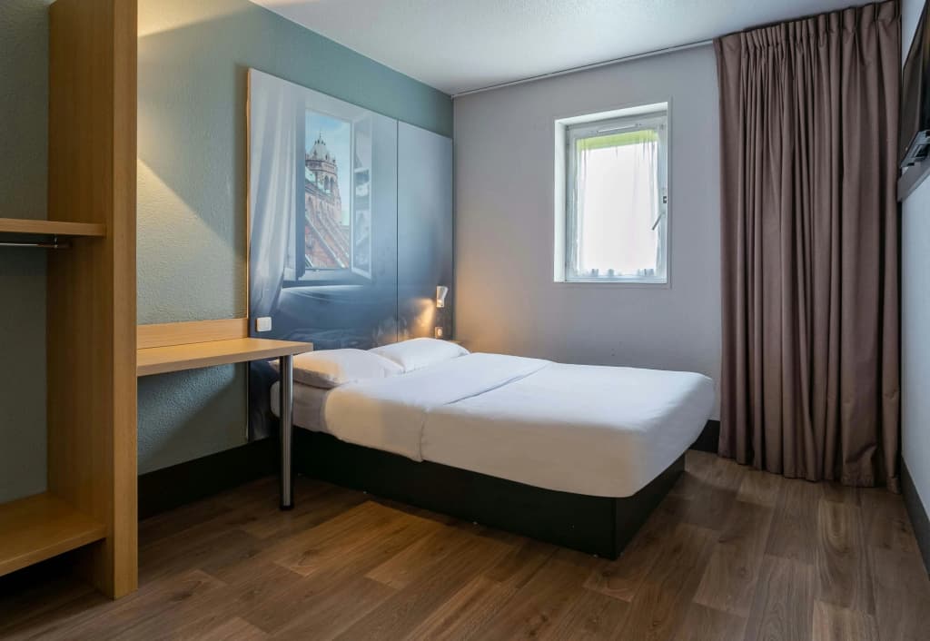 B&B HOTEL Strasbourg Nord Artisans - Photo 4