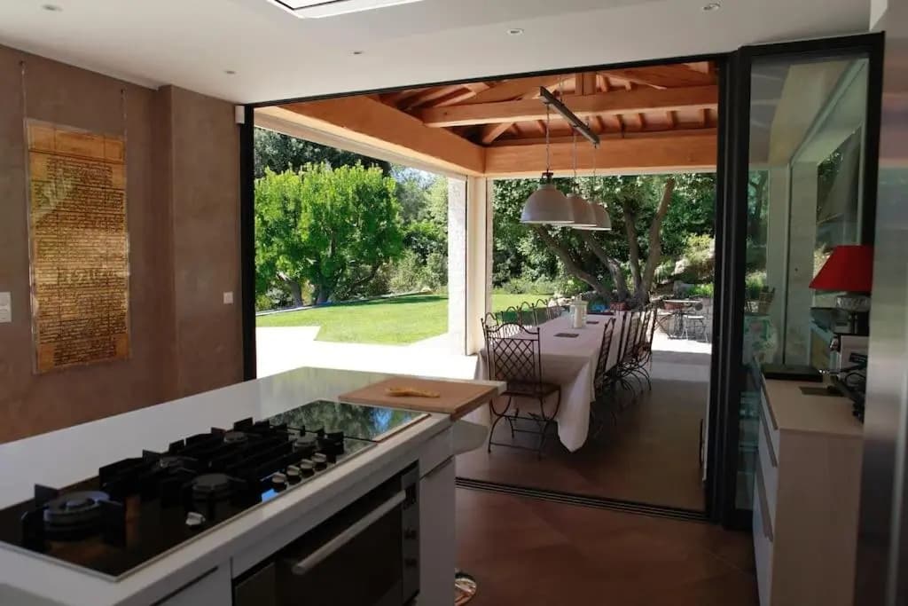 Luxurious villa 4 bedrooms in secluded area, swimming pool - Photo 4