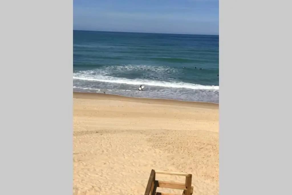 Maison a 300m de la Plage, Quartier Calme - Miniature 8