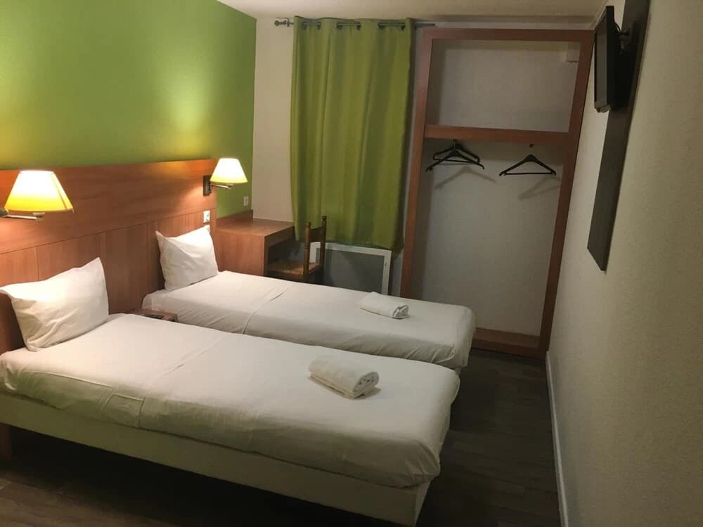 Glisy Hotel - Photo 3