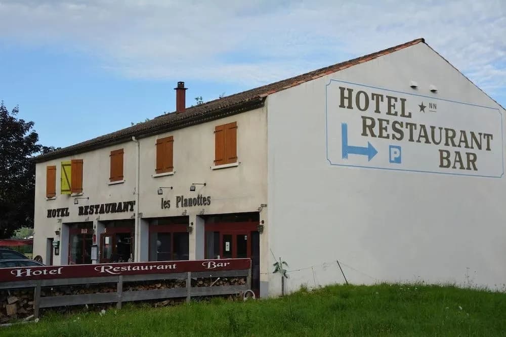 Hotel Restaurant Les Planottes - Photo 1