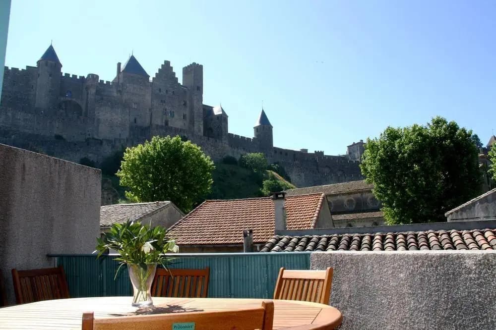 Les Balcons De La Cité - Appartement Le Saint Gimer - Photo 2