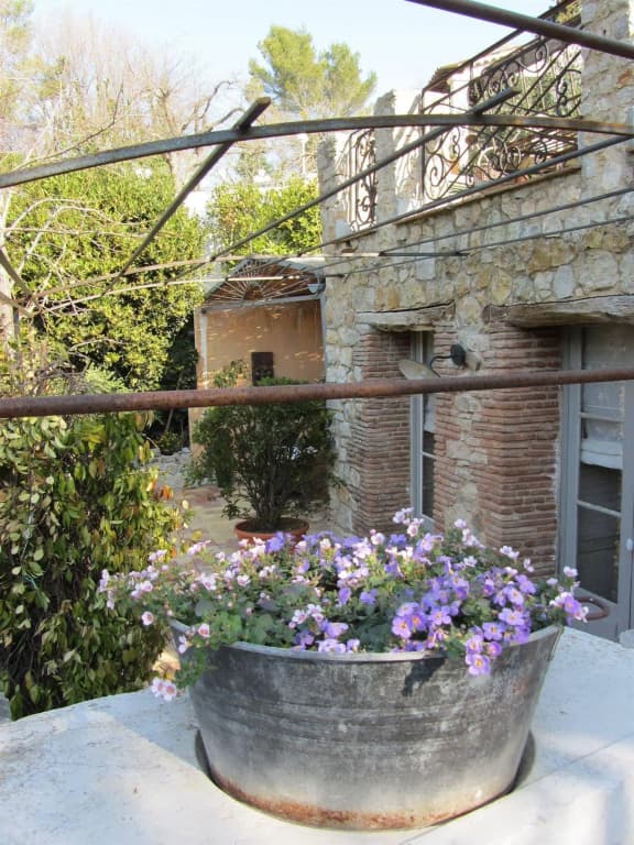 Les Rosées - Photo 1