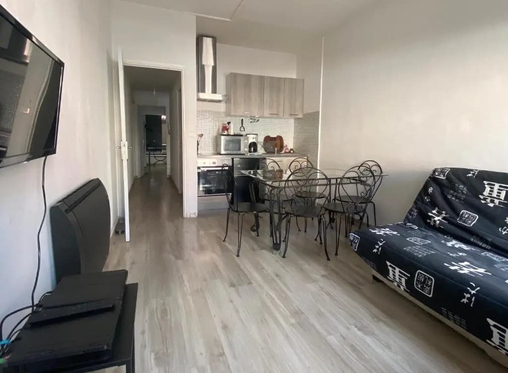 Cœur de Ville Au 1er 66m2, Vu Sur la Place - Photo 2