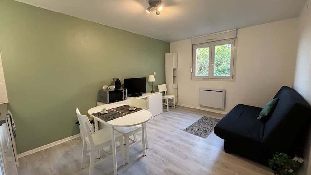 Studio Avec Place de Parking - Photo 1