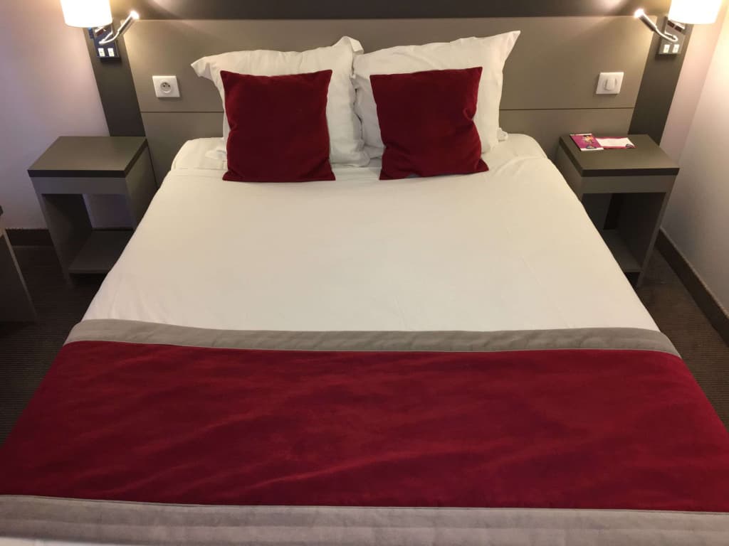Brit Hotel Confort Roissy Saint-Witz - Photo 4