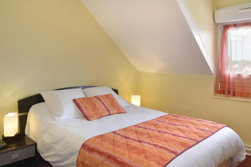 Logis Hotels Restaurant Le Dauphin - Miniature 6