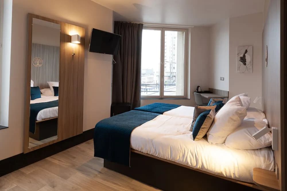 HNG Hotel Nancy Gare - Photo 1