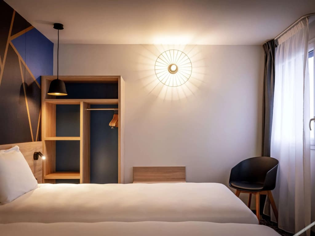 Ibis Styles Valenciennes Petite Foret - Photo 2