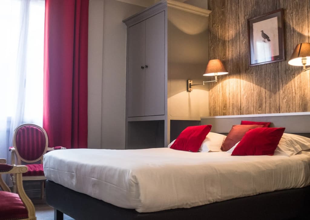 Hotel Mademoiselle - Photo 3