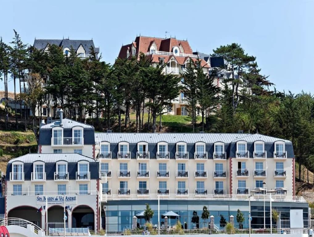 Spa Marin du Val André Thalasso Resort - Photo 1