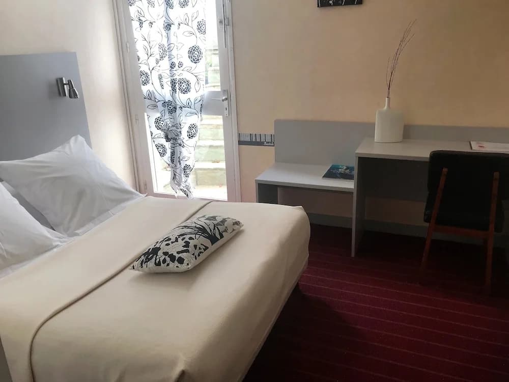 Hôtel du Commerce - Photo 4