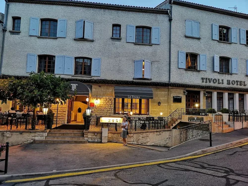 Hôtel Le Tivoli Théopolis - Photo 1