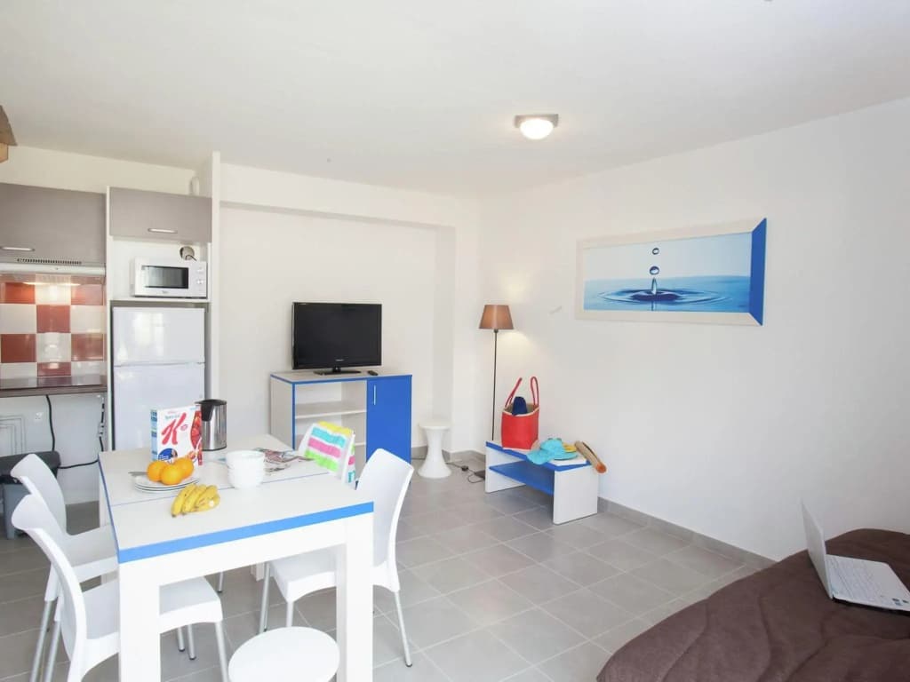 Neat Apartment Between Deauville and Cabourg - Miniature 8
