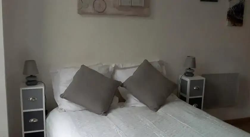 Juniper's Holiday Apartments - Photo 5