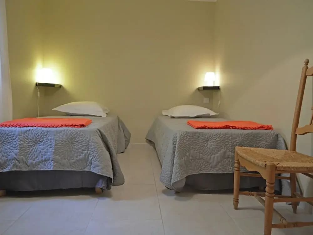 Luxury Villa with Jacuzzi in Carpentras Provence - Miniature 6