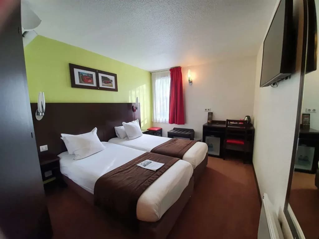 Enzo Hotels Cannes Ecluse by Kyriad Direct - Photo 4
