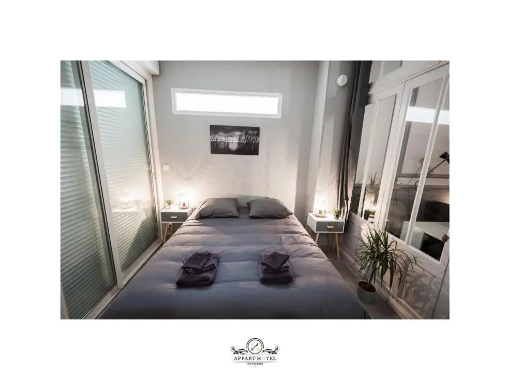 La Suite T2 40m2 avec terrasse 1ch-4pers Appart Hotel Poitiers - Photo 2