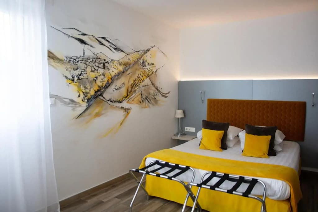Colmar Hotel - Photo 2