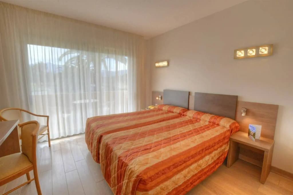 Hotel Poretta - Photo 2