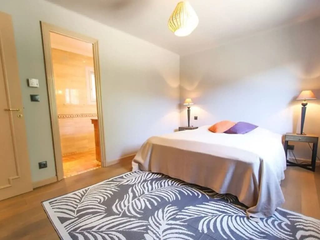 Cheerful Holiday Home in Grimaud With Private Pool - Photo 2