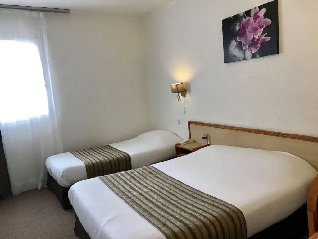 Hotel La Buissonniere - Photo 1