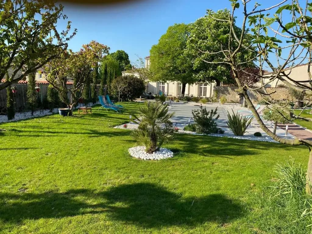 La Rochelle et l'Aunis - Miniature 7