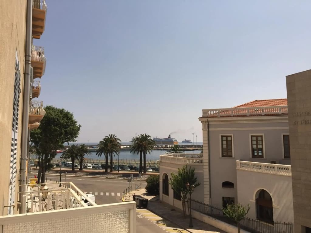 Riviera Hotel - Photo 1