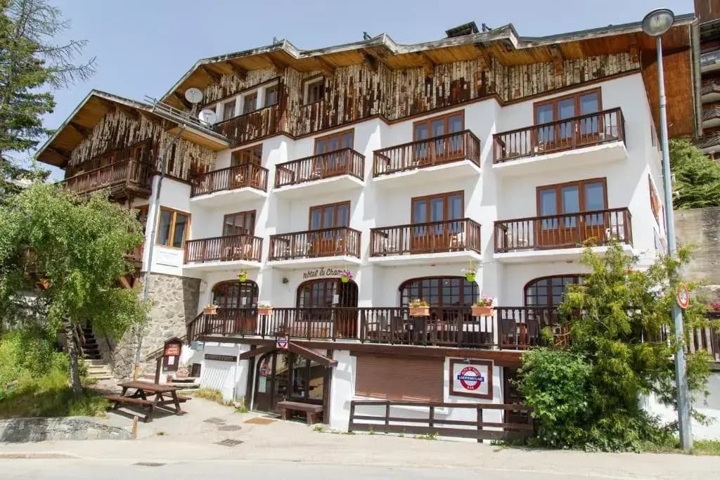 Hotel Le Chamois - Photo 1